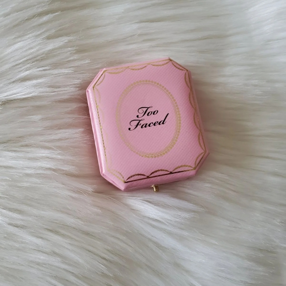 Too faced diamond highlighter